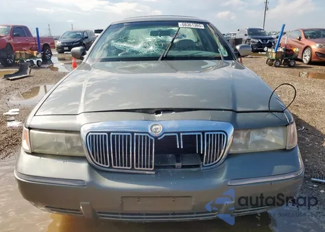2002 Mercury Grand Marquis Gs из США, поврежденный, VIN 2MEFM74W22X619515